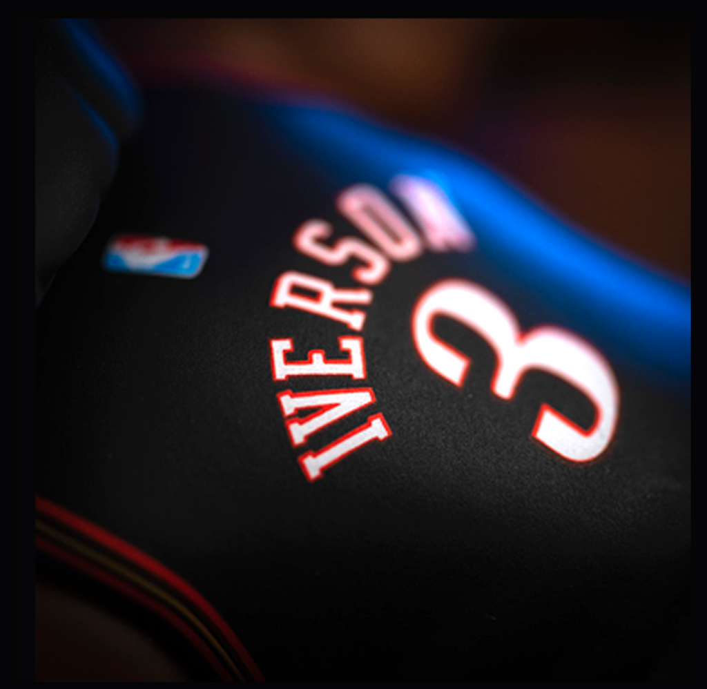 Allen Iverson (2022 76ers MINI 6 - Black Jersey) – www.